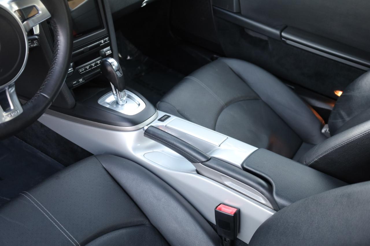 Porsche Cayman Base 2011