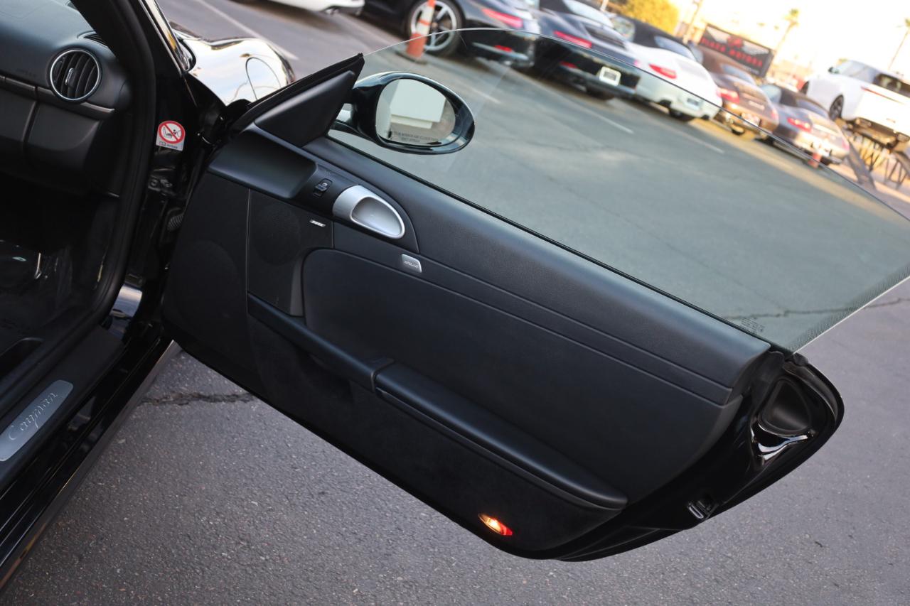Porsche Cayman Base 2011
