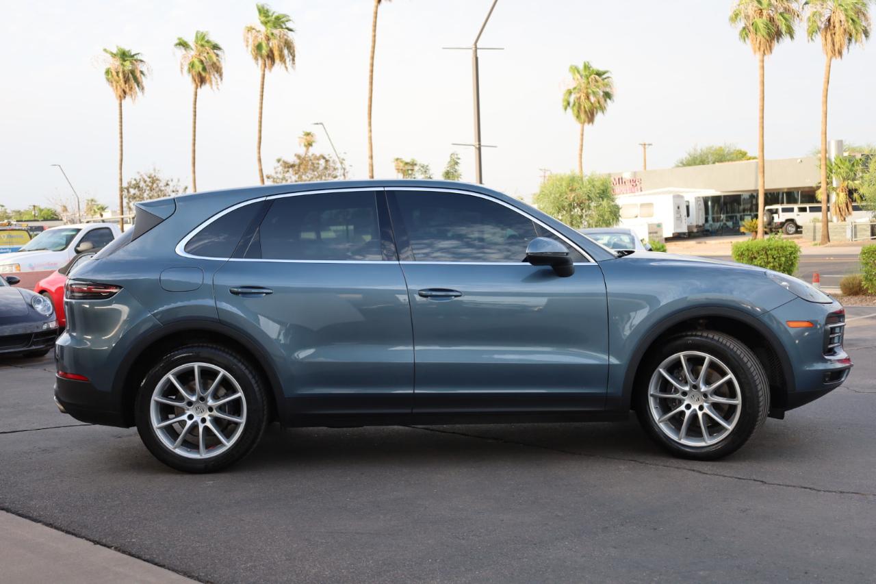 Porsche Cayenne Base 2019