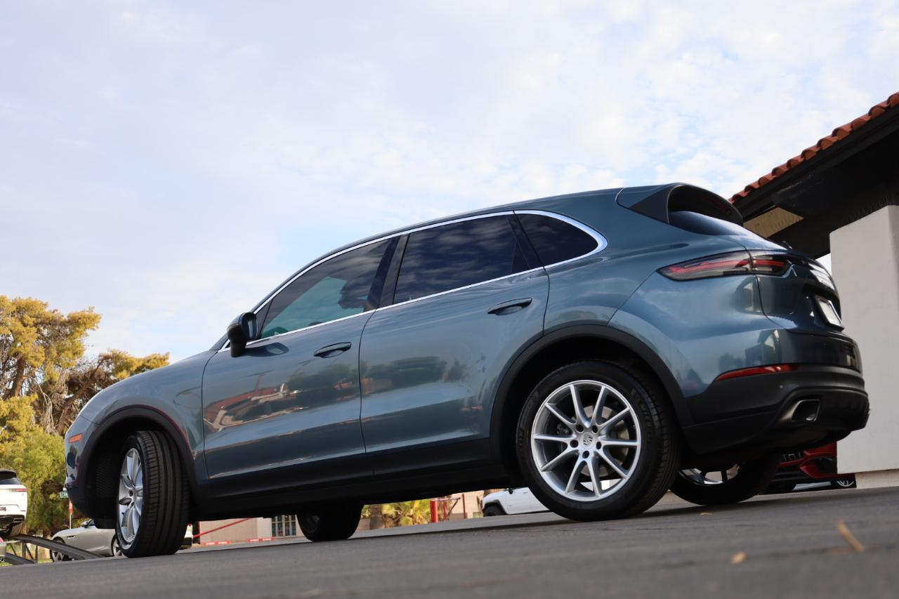 Porsche Cayenne Base 2019