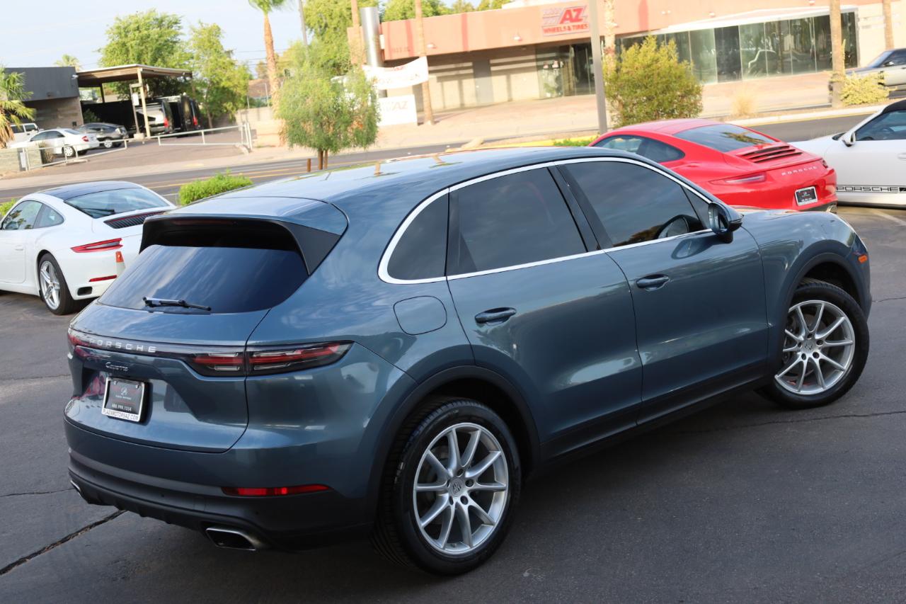 Porsche Cayenne Base 2019