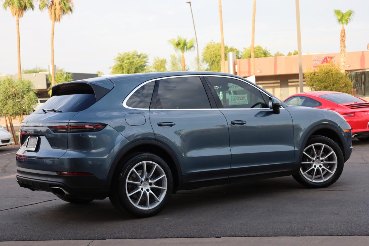 Porsche Cayenne Base 2019