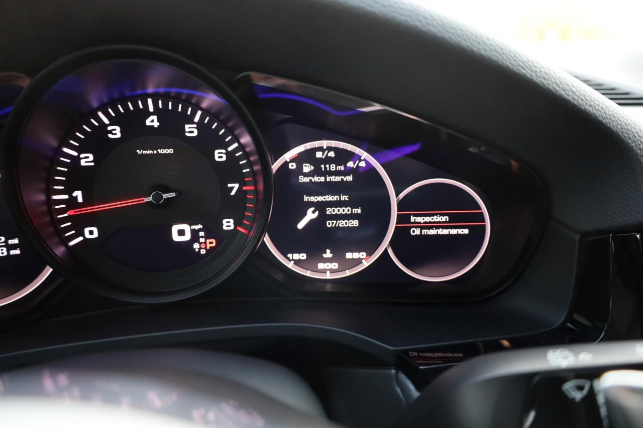 Porsche Cayenne Base 2019