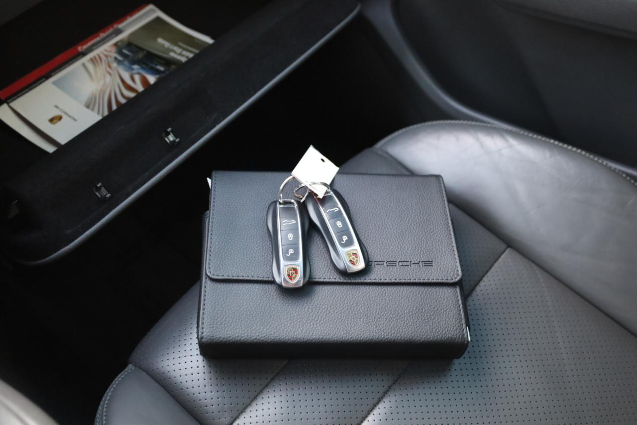 Porsche Cayenne Base 2019