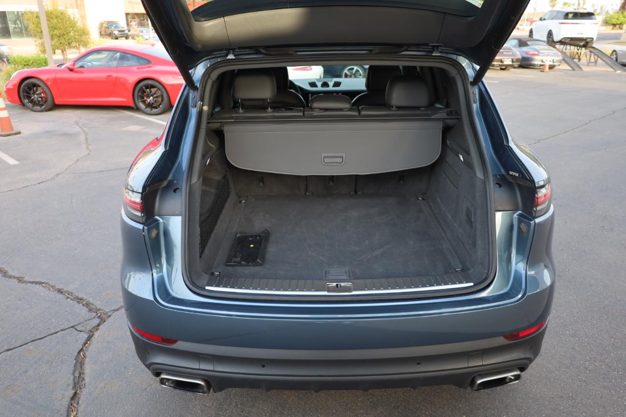 Porsche Cayenne Base 2019