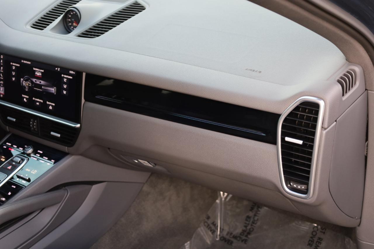 Porsche Cayenne Base 2019
