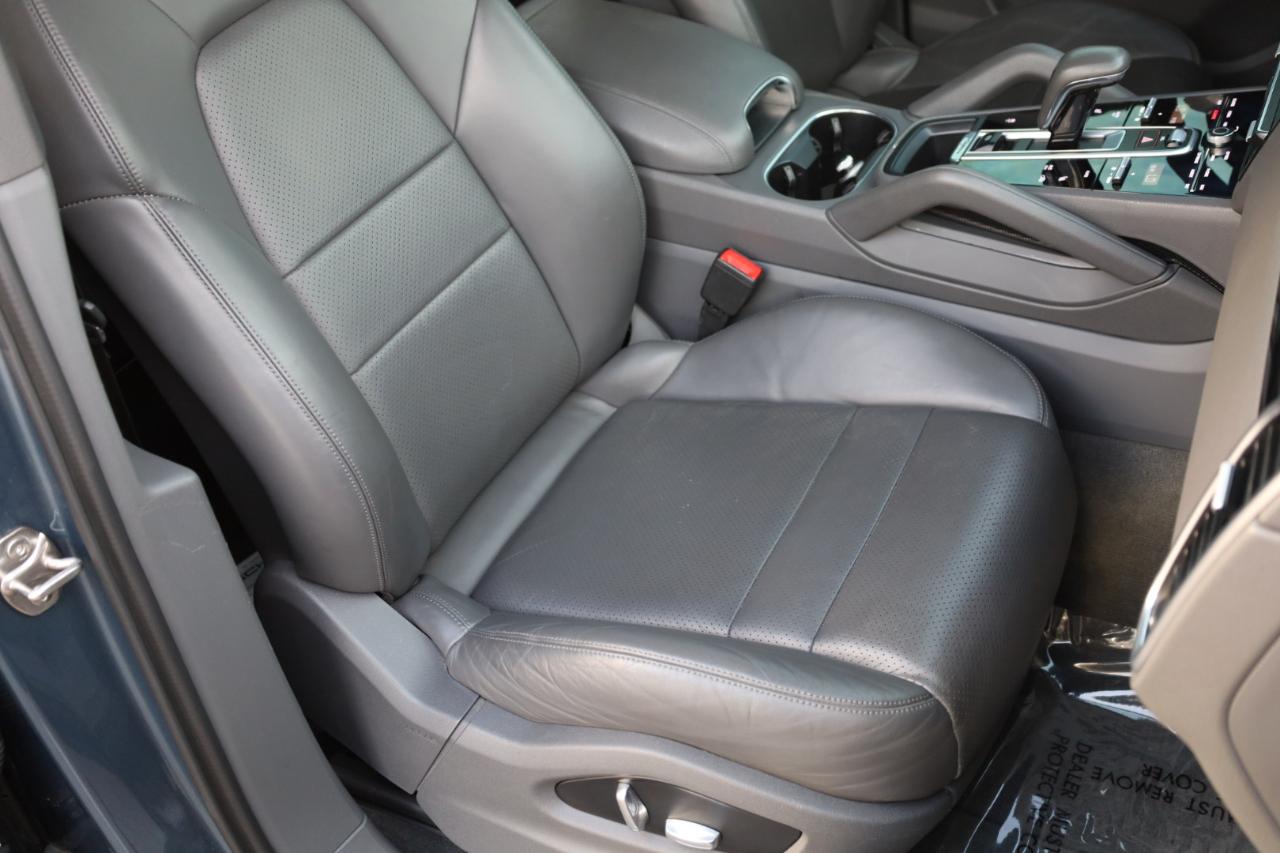 Porsche Cayenne Base 2019