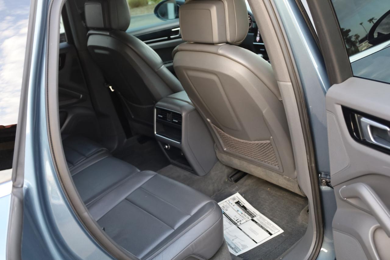 Porsche Cayenne Base 2019