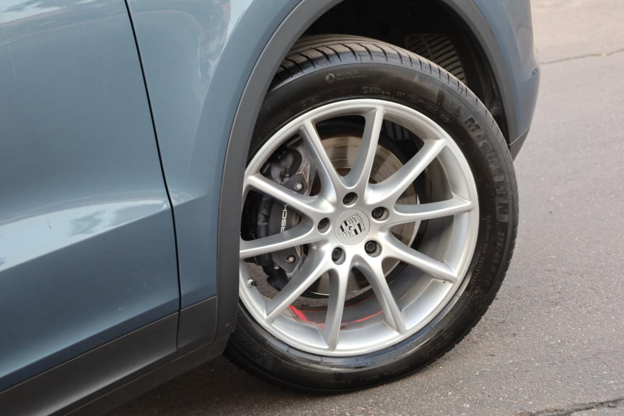 Porsche Cayenne Base 2019