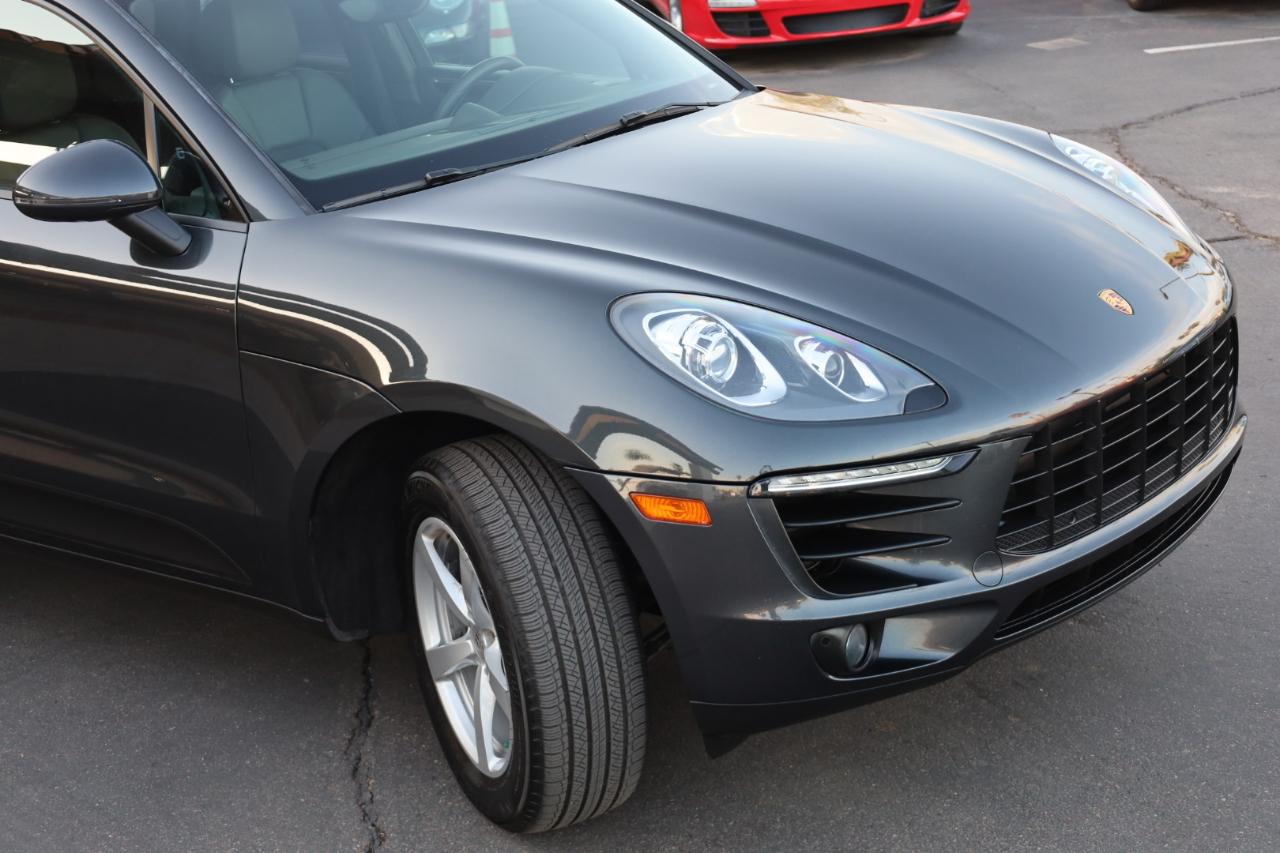 Porsche Macan Base 2017