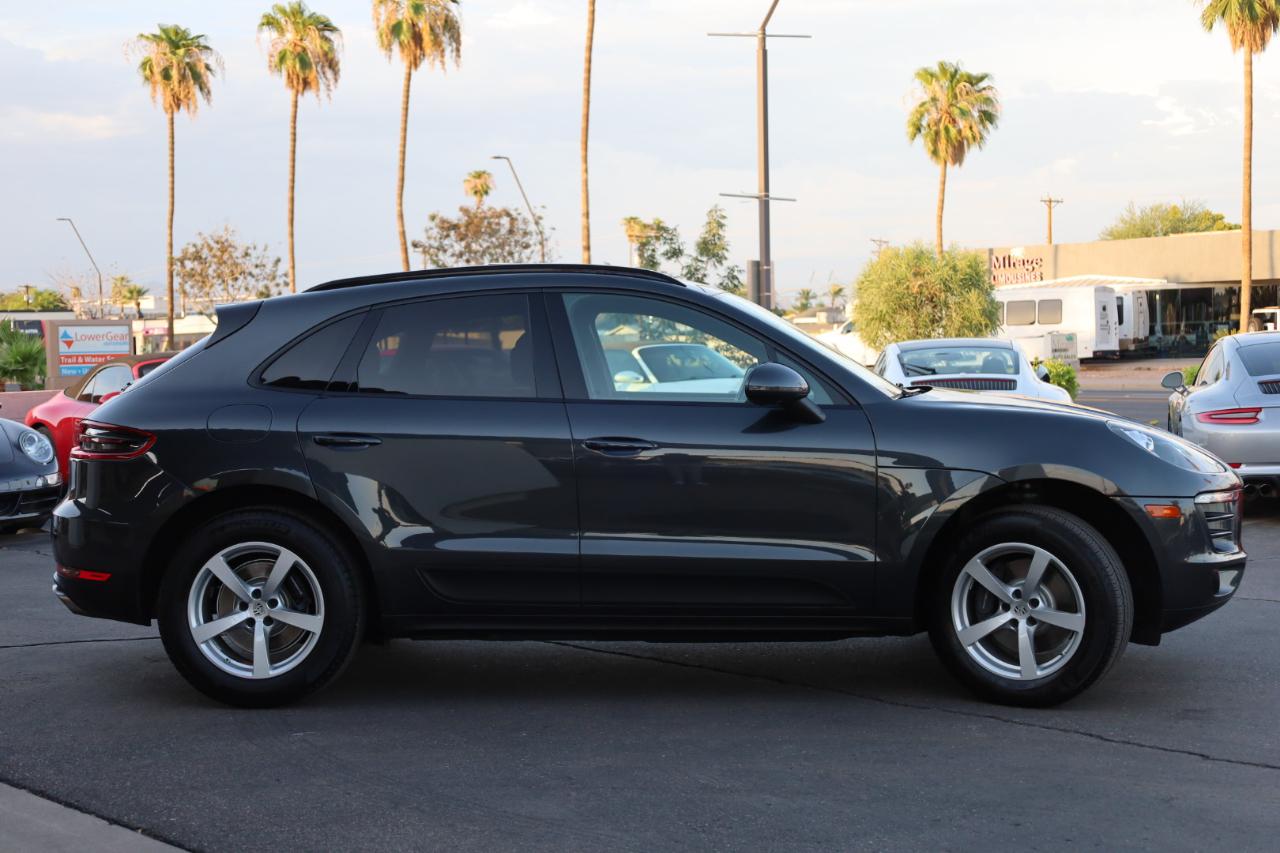 Porsche Macan Base 2017