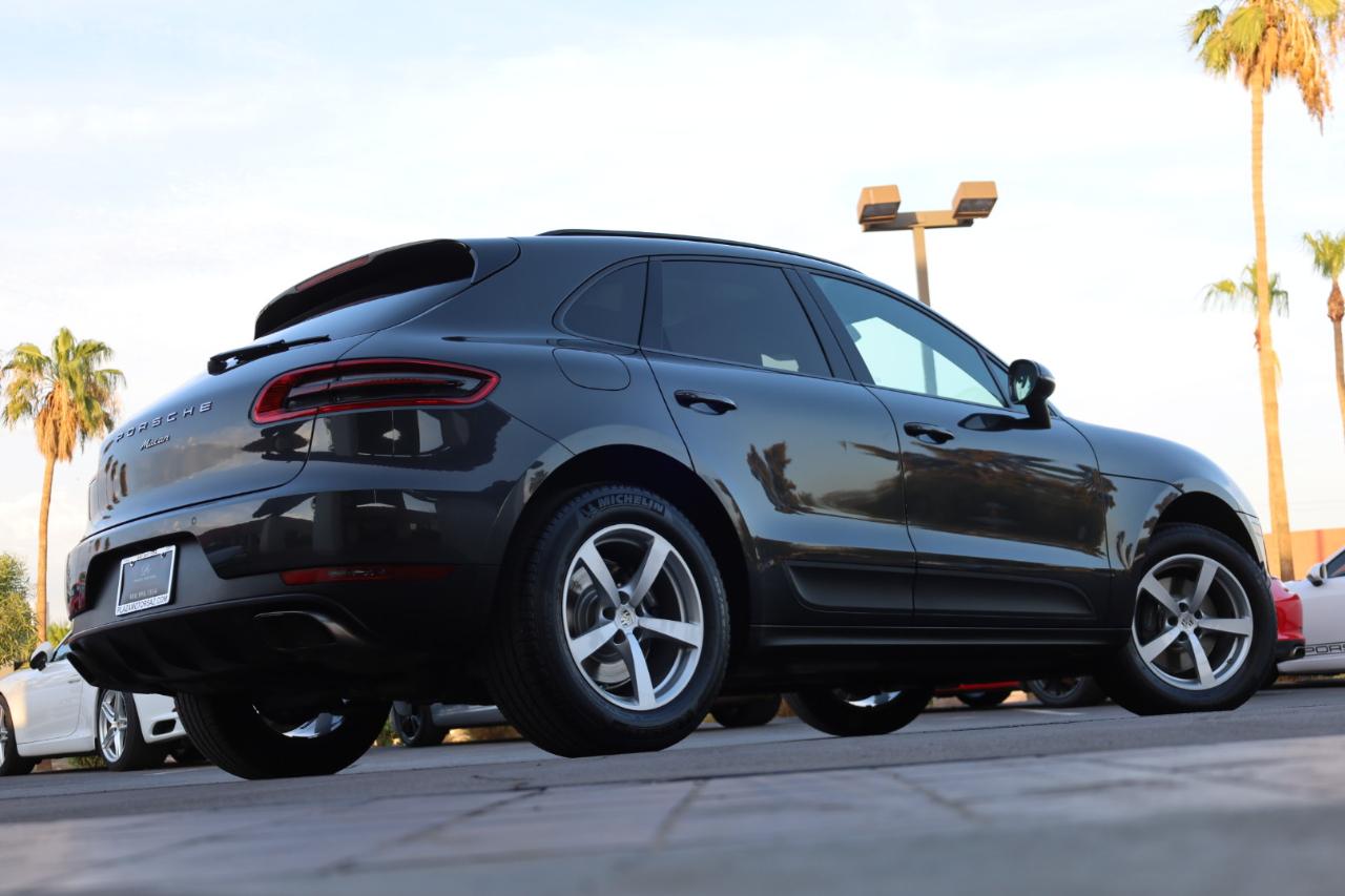 Porsche Macan Base 2017