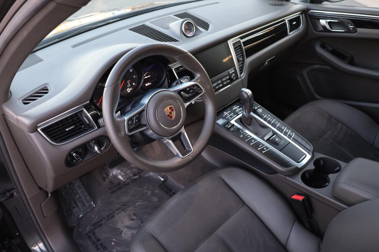 Porsche Macan Base 2017