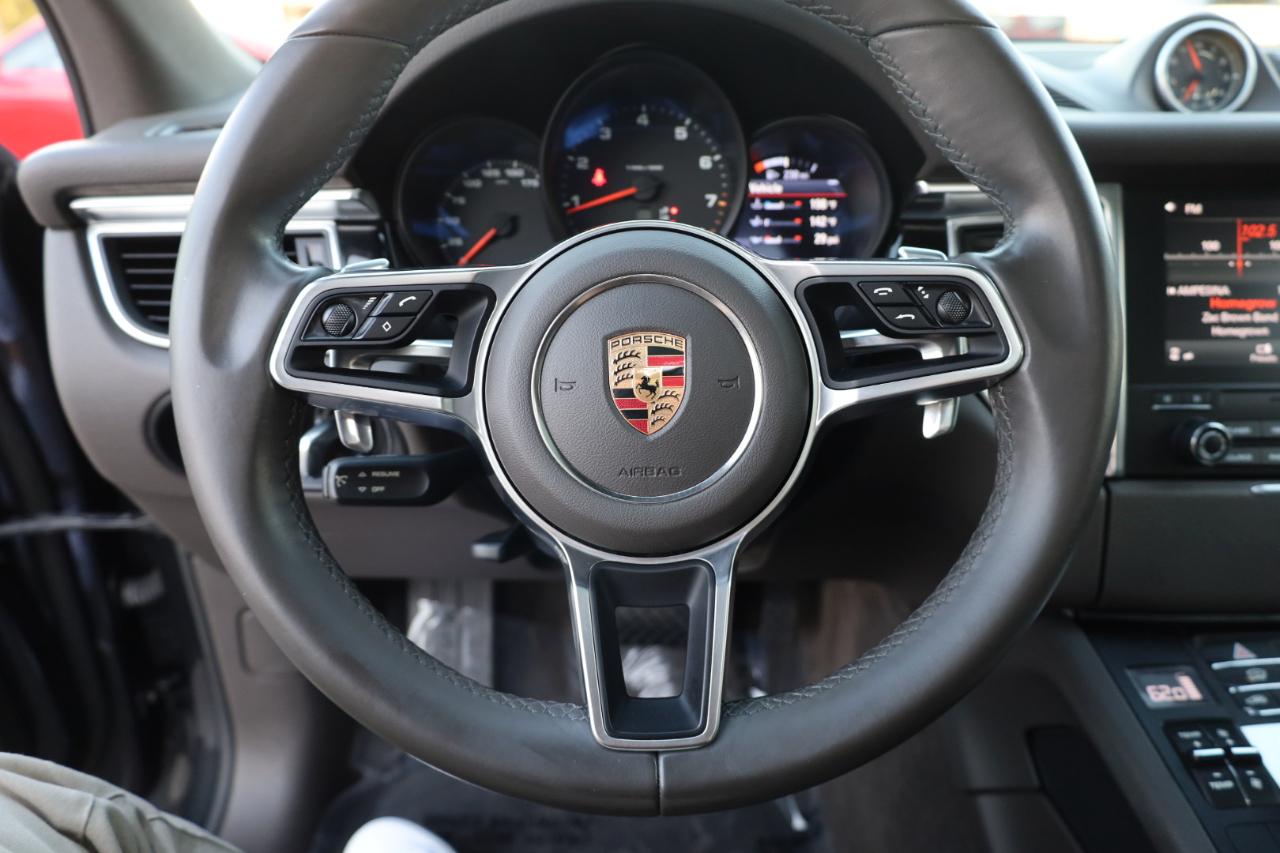 Porsche Macan Base 2017