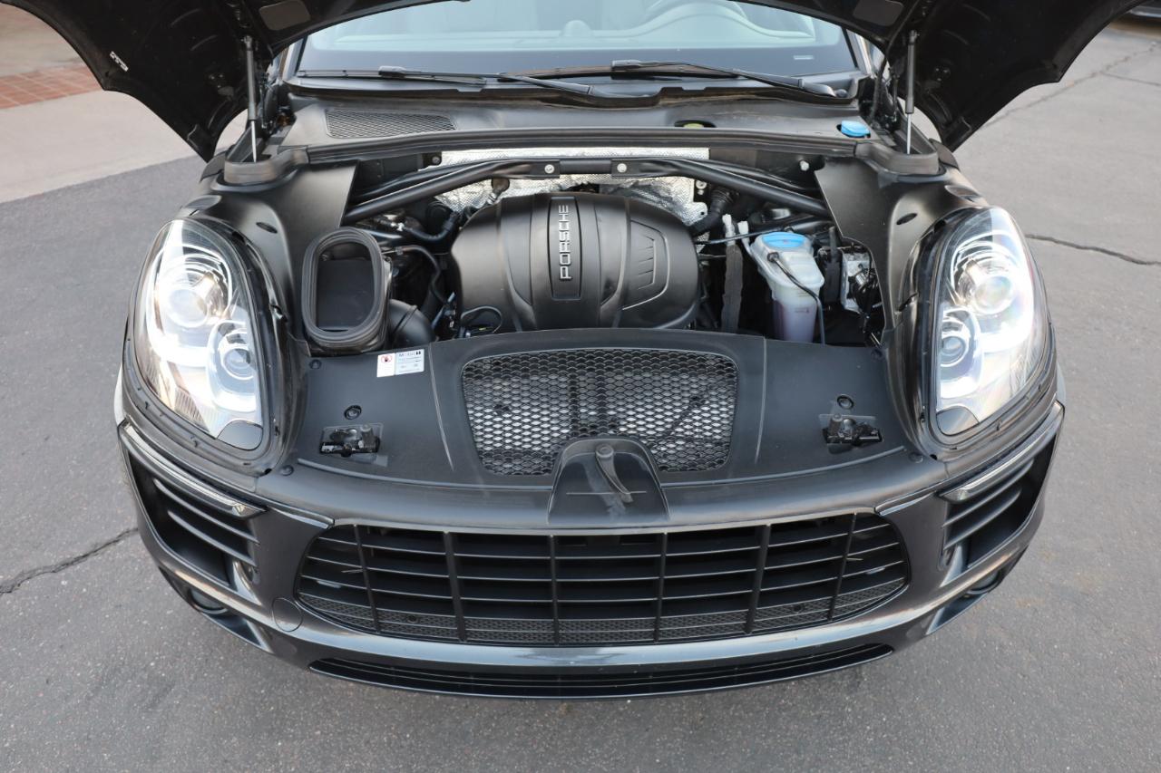 Porsche Macan Base 2017