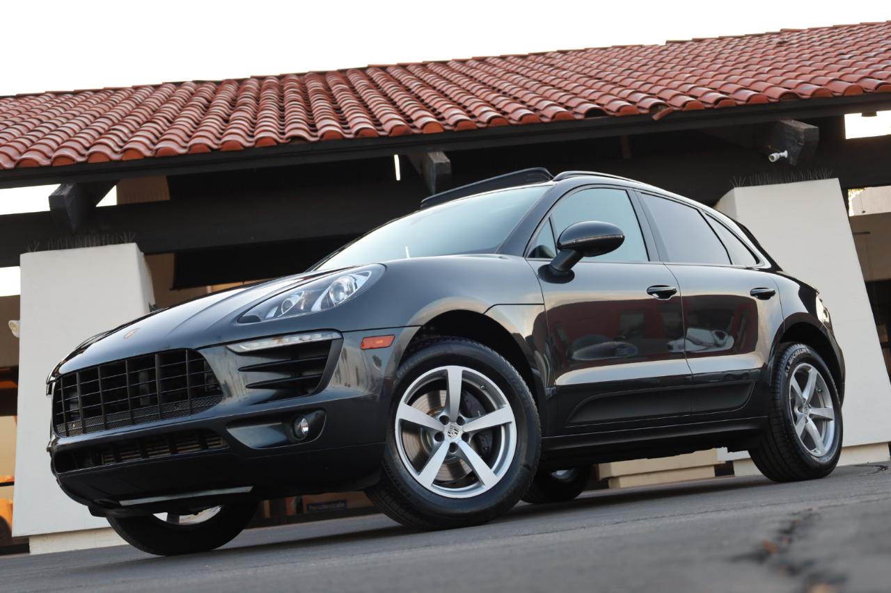 Porsche Macan Base 2017