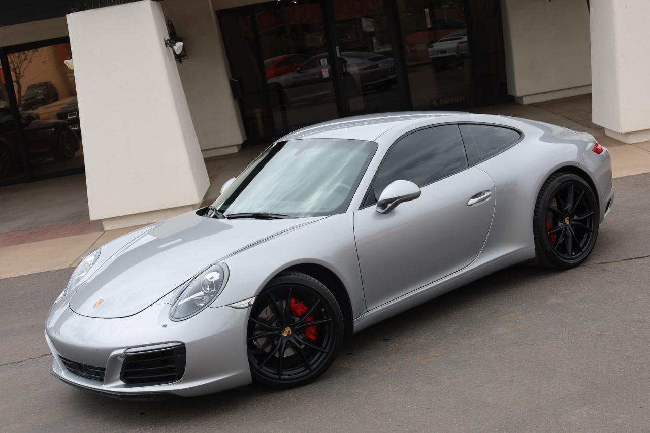 Porsche 911 Carrera Coupe 2017