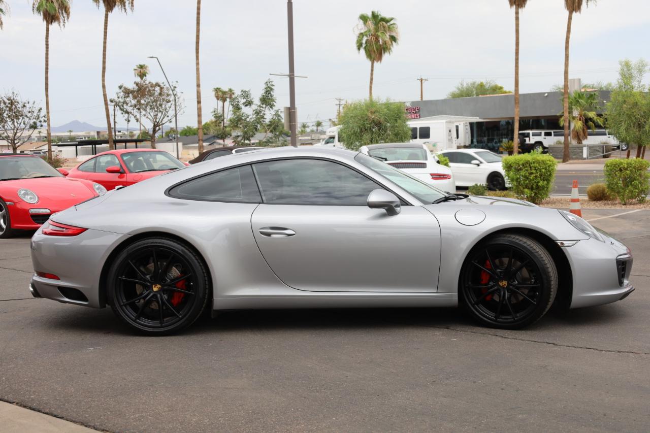 Porsche 911 Carrera Coupe 2017