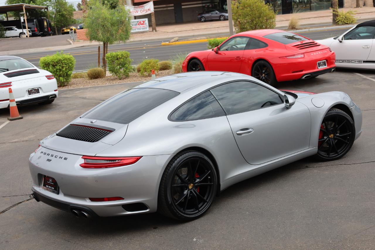 Porsche 911 Carrera Coupe 2017