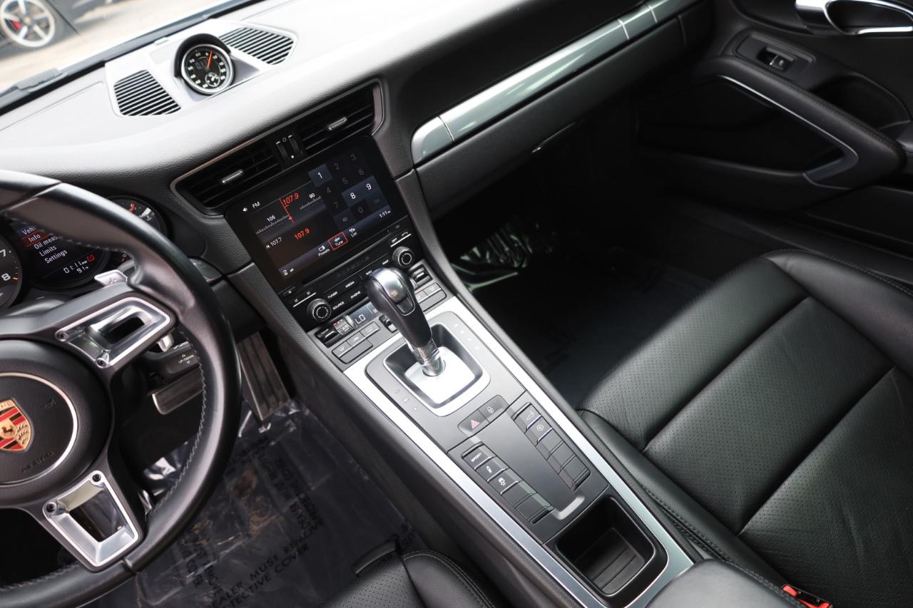 Porsche 911 Carrera Coupe 2017