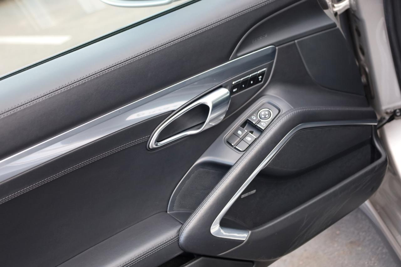 Porsche 911 Carrera 4 Coupe 2013