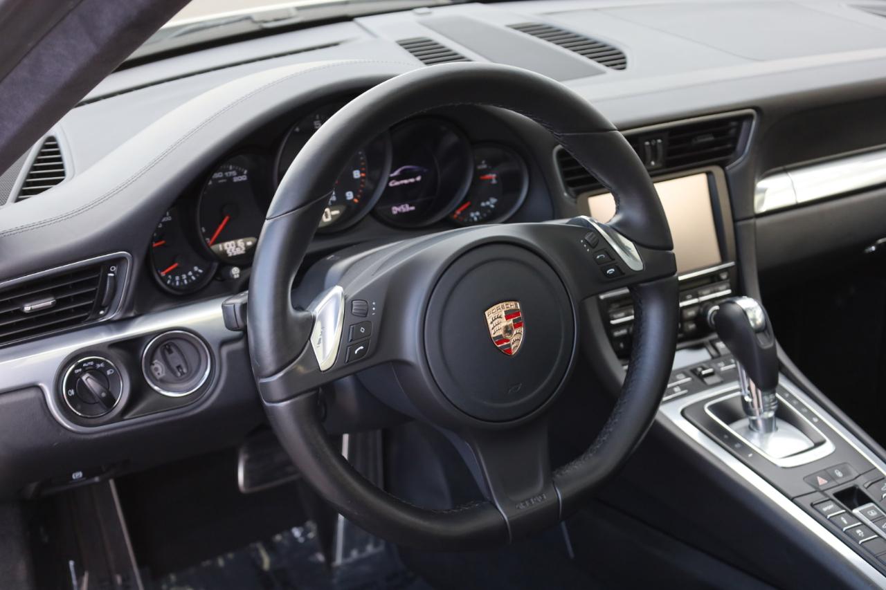 Porsche 911 Carrera 4 Coupe 2013