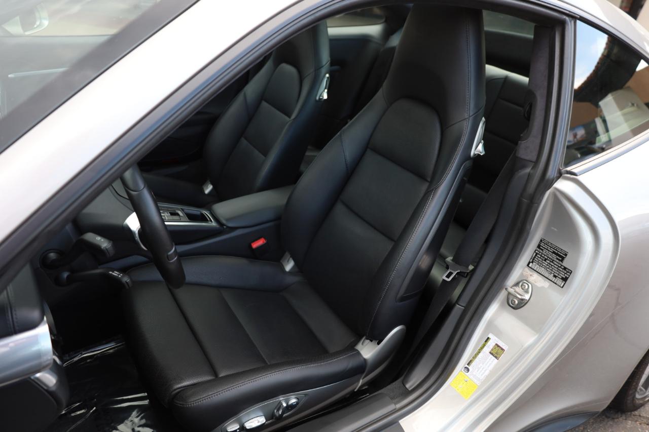 Porsche 911 Carrera 4 Coupe 2013