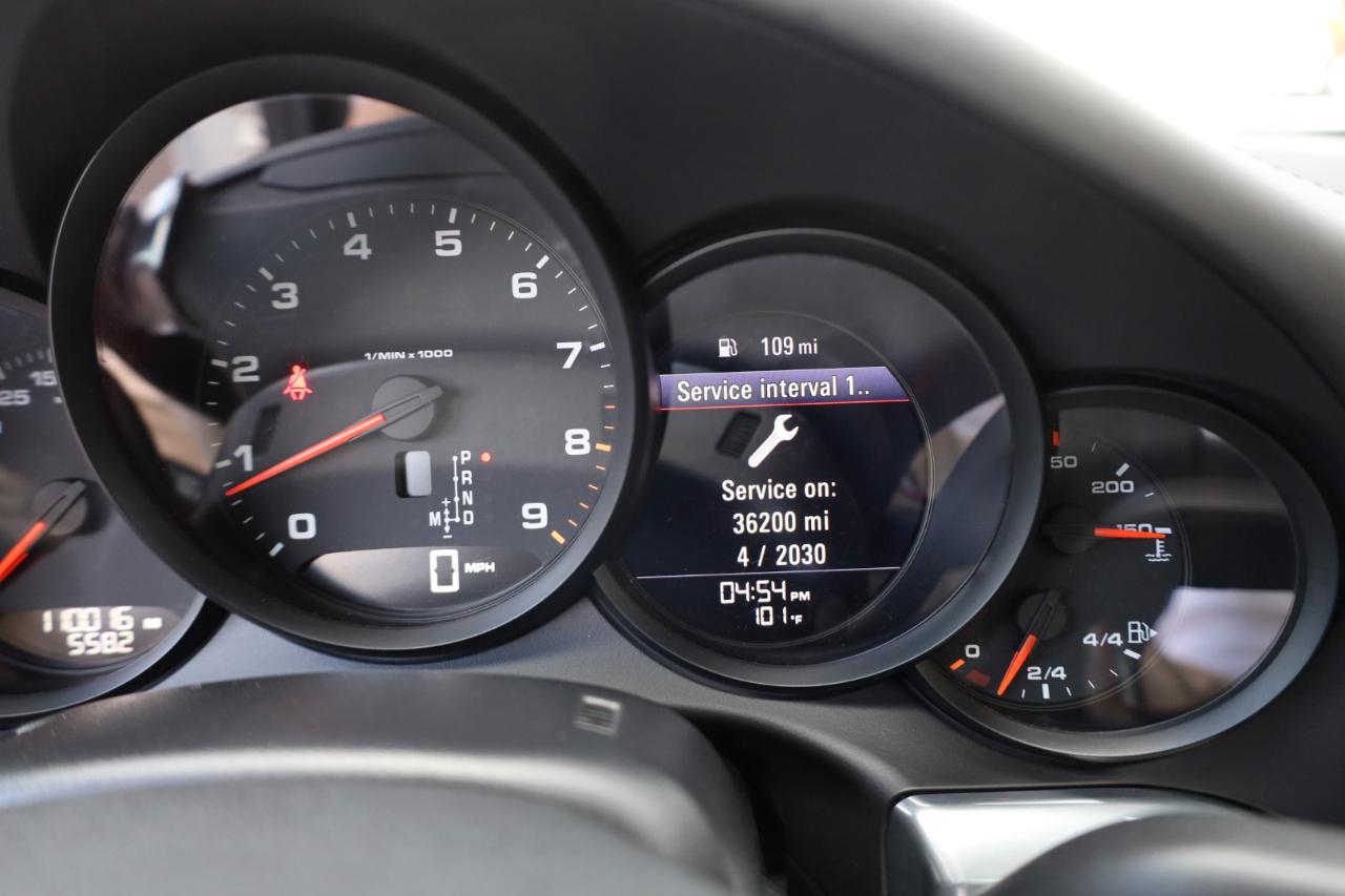 Porsche 911 Carrera 4 Coupe 2013