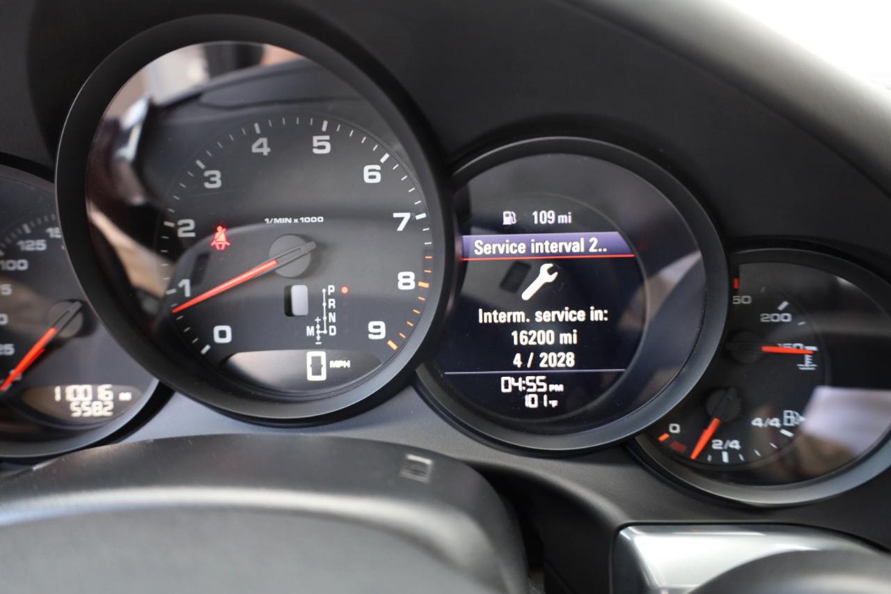 Porsche 911 Carrera 4 Coupe 2013