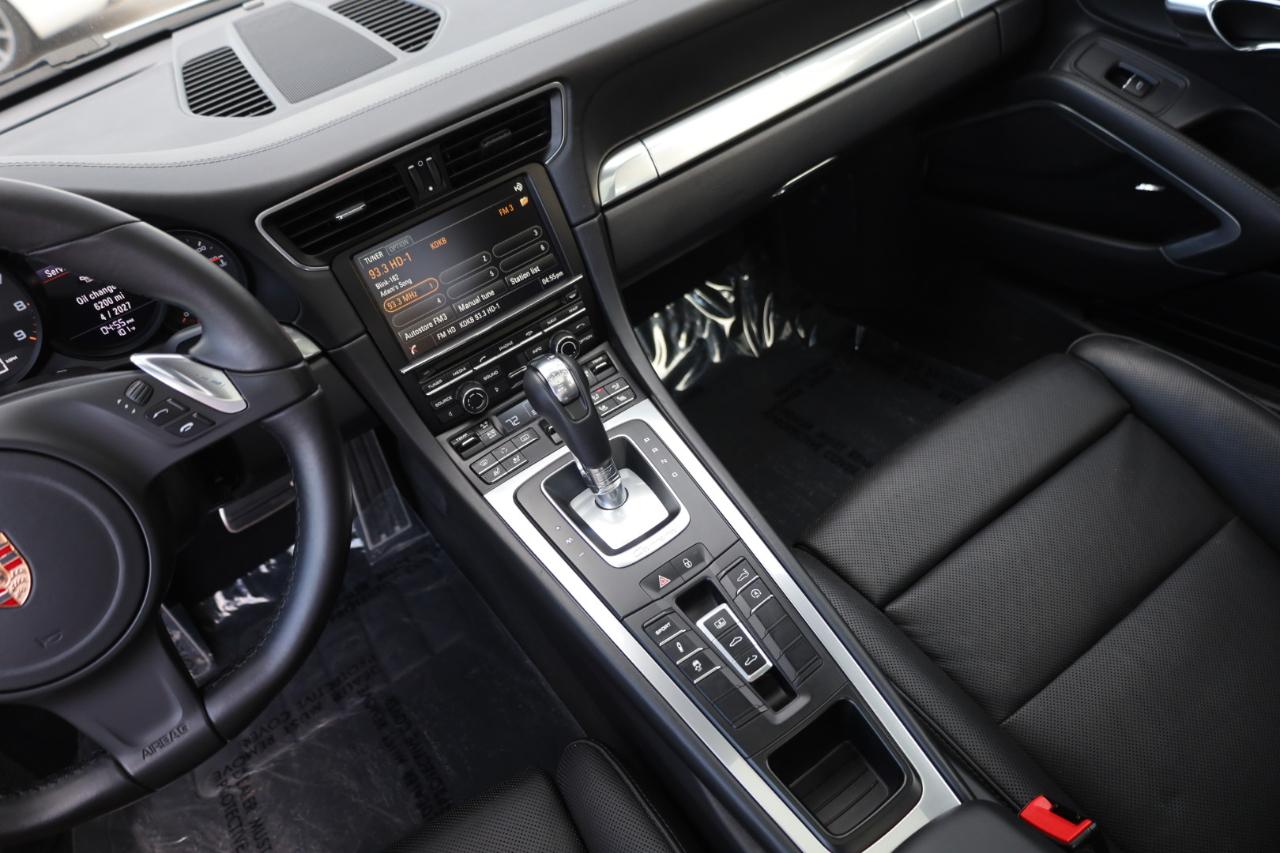 Porsche 911 Carrera 4 Coupe 2013