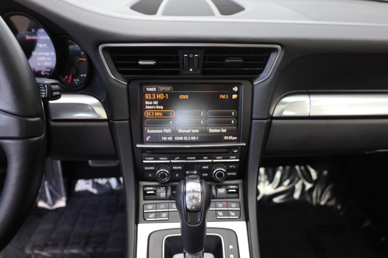 Porsche 911 Carrera 4 Coupe 2013
