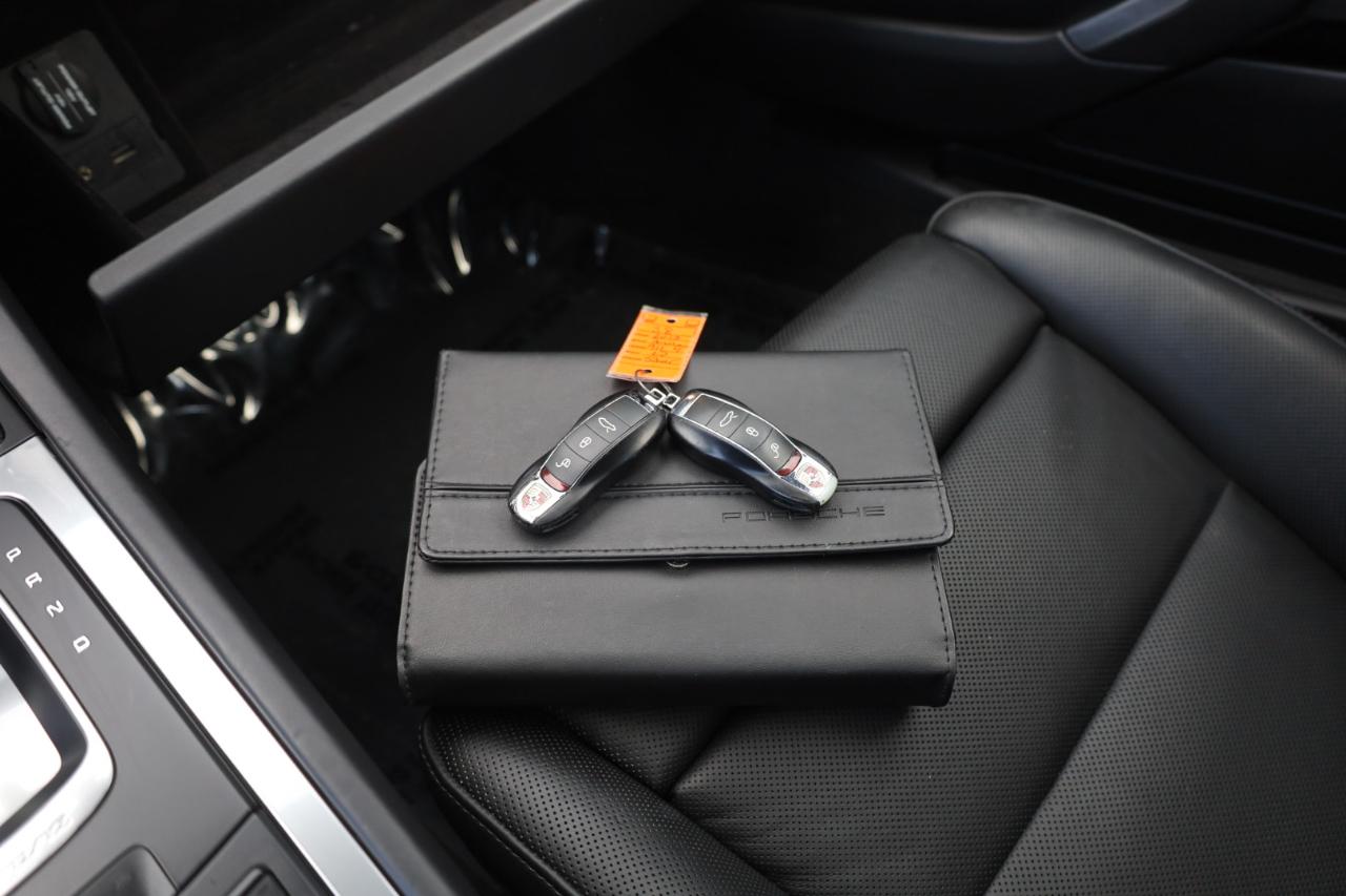 Porsche 911 Carrera 4 Coupe 2013