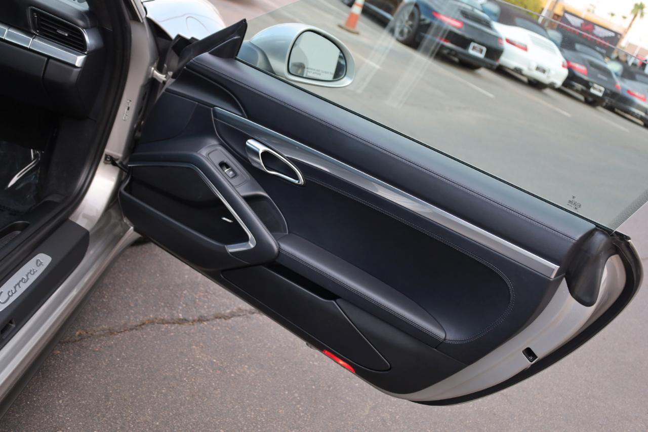 Porsche 911 Carrera 4 Coupe 2013