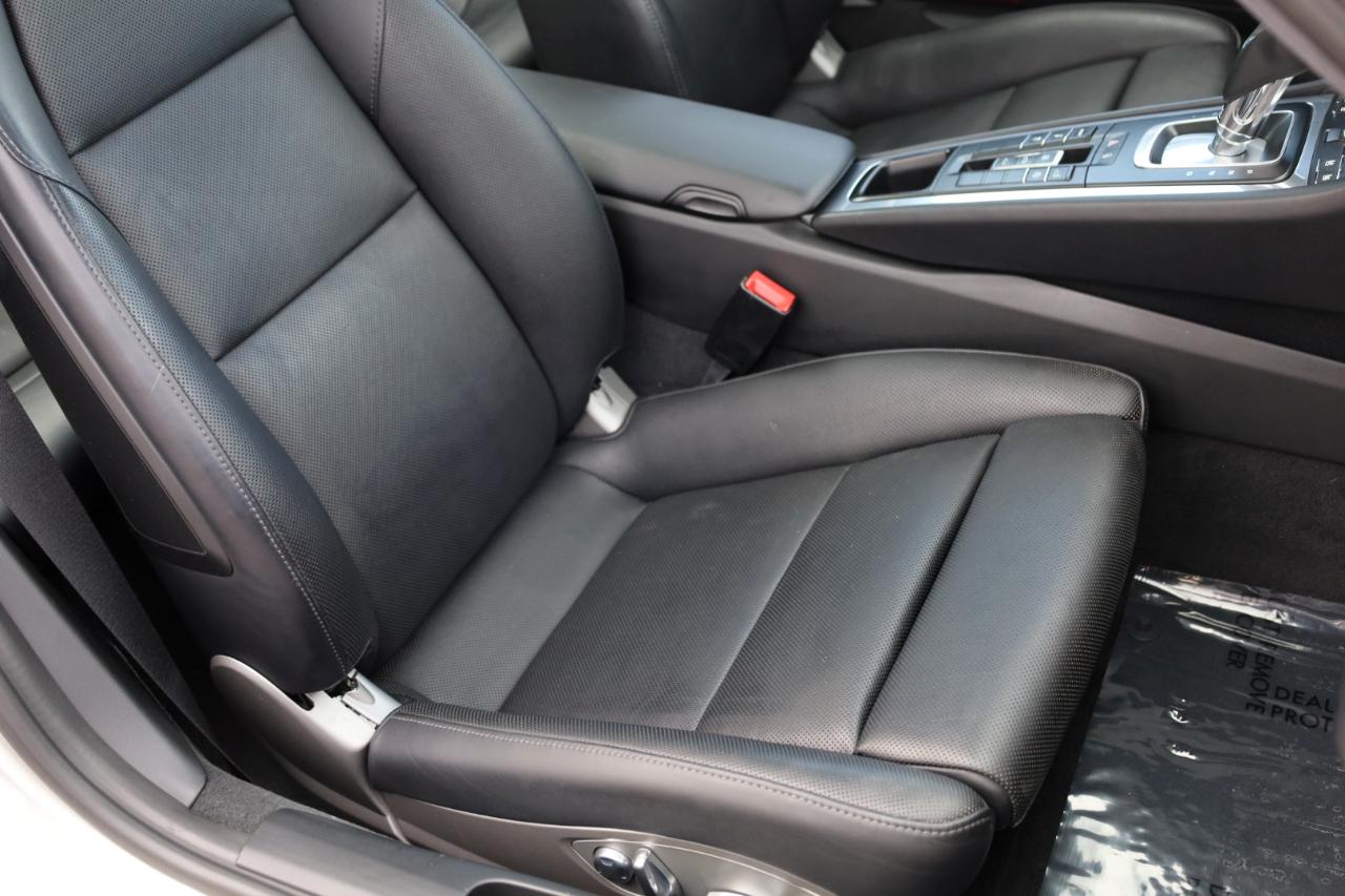 Porsche 911 Carrera 4 Coupe 2013