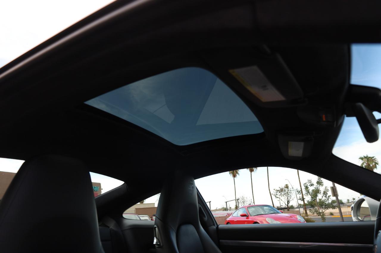 Porsche 911 Carrera 4 Coupe 2013