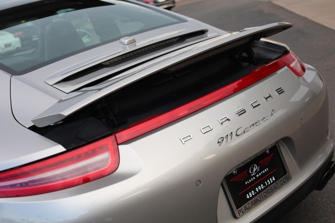 Porsche 911 Carrera 4 Coupe 2013