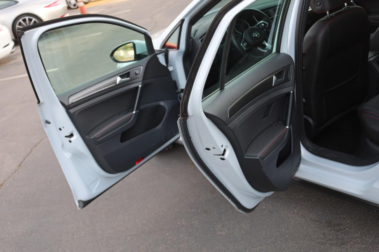Volkswagen Golf GTI SE 2020