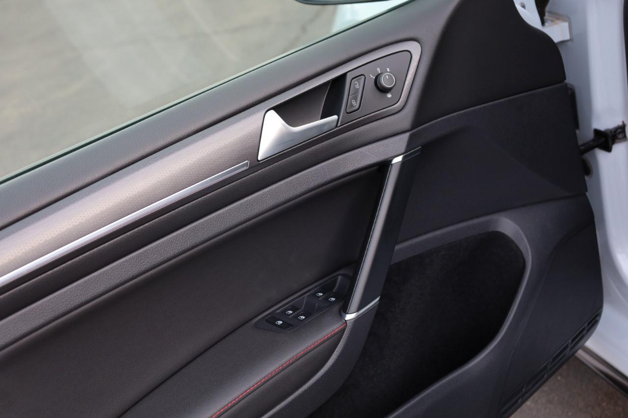 Volkswagen Golf GTI SE 2020