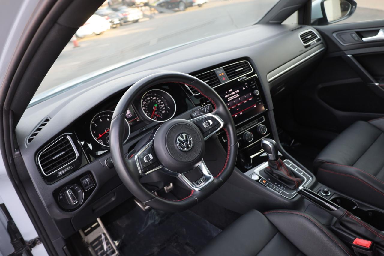 Volkswagen Golf GTI SE 2020
