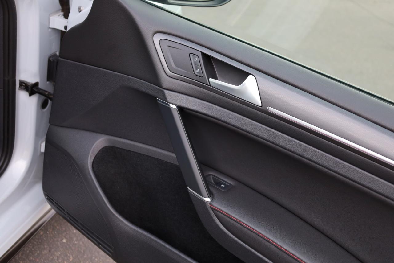 Volkswagen Golf GTI SE 2020