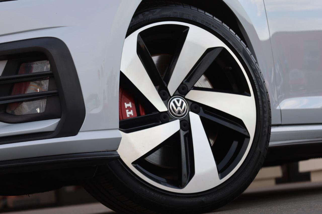 Volkswagen Golf GTI SE 2020