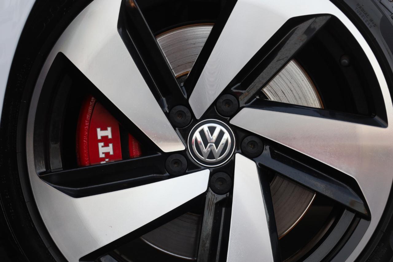 Volkswagen Golf GTI SE 2020