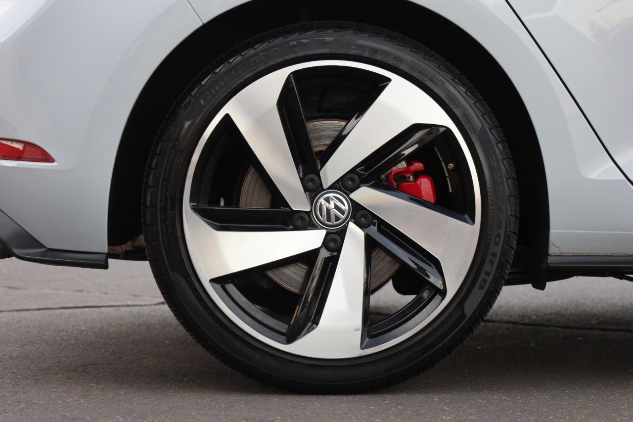 Volkswagen Golf GTI SE 2020