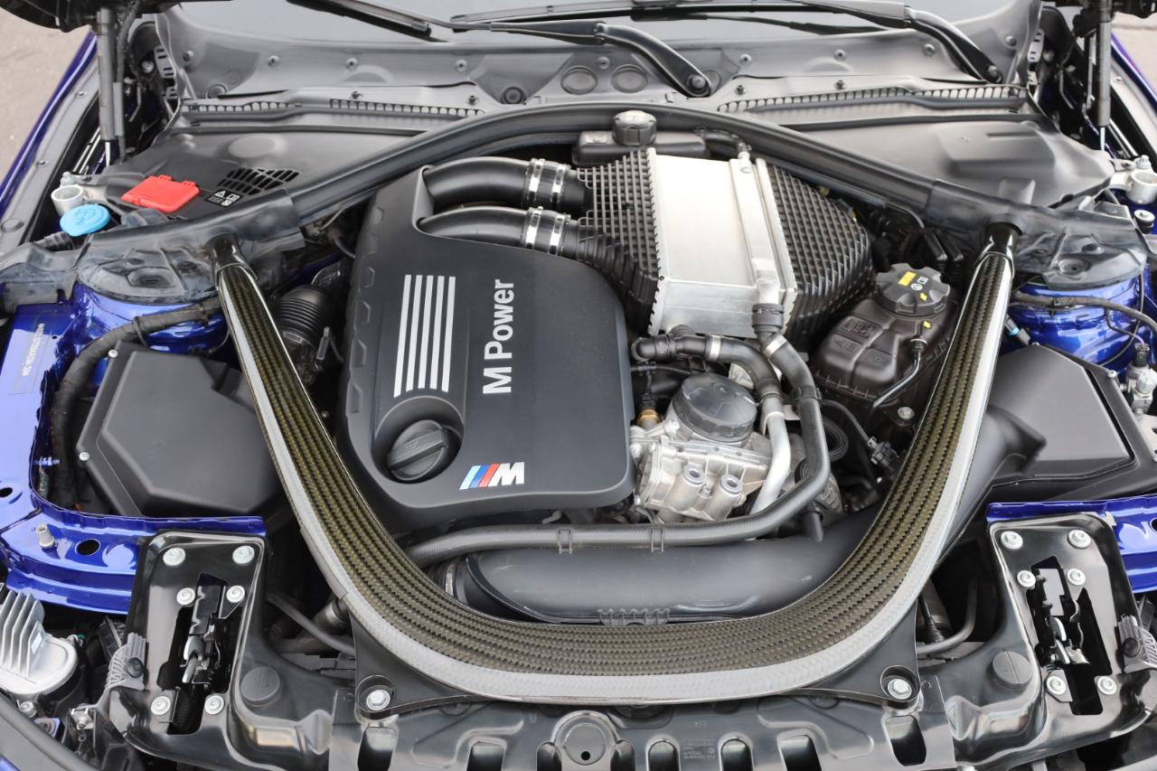 BMW M4 CS Coupe 2019