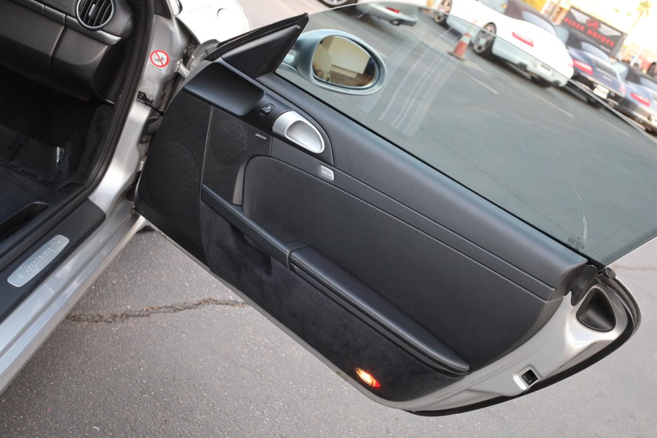 Porsche Cayman S 2010