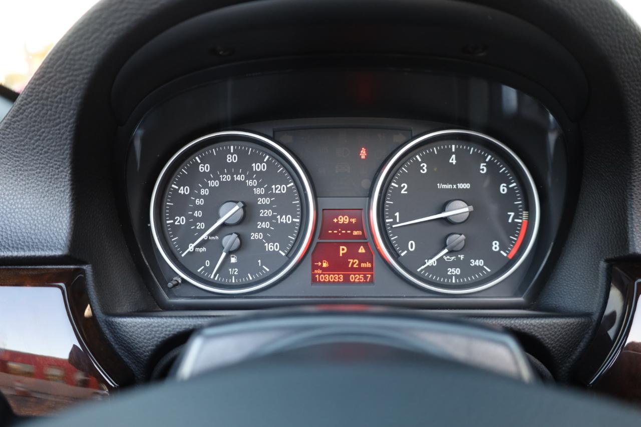 BMW 3-Series 328i Convertible 2013