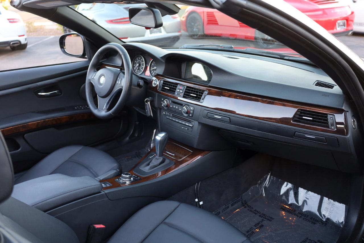 BMW 3-Series 328i Convertible 2013