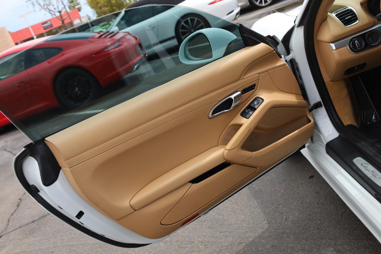 Porsche Cayman Coupe 2016