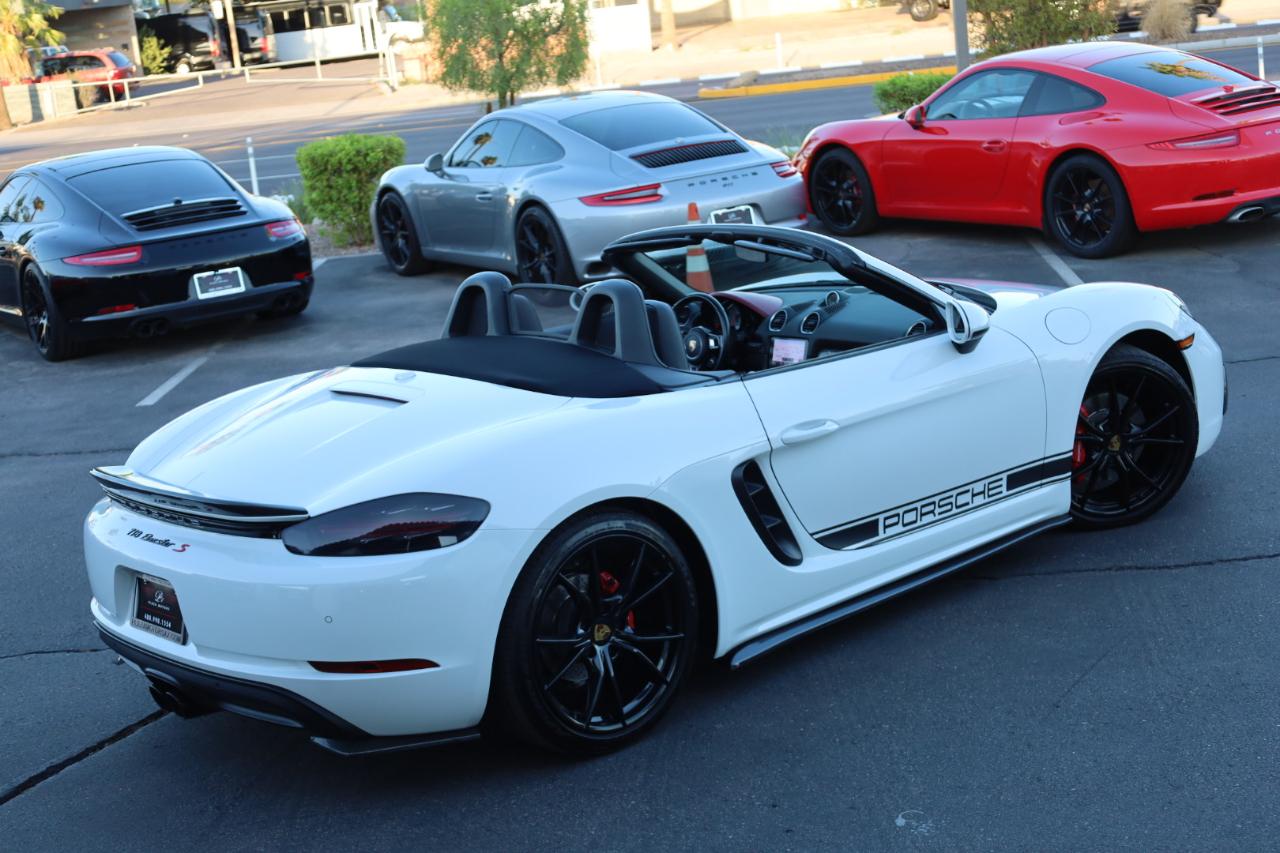 Porsche 718 Boxster S 2017