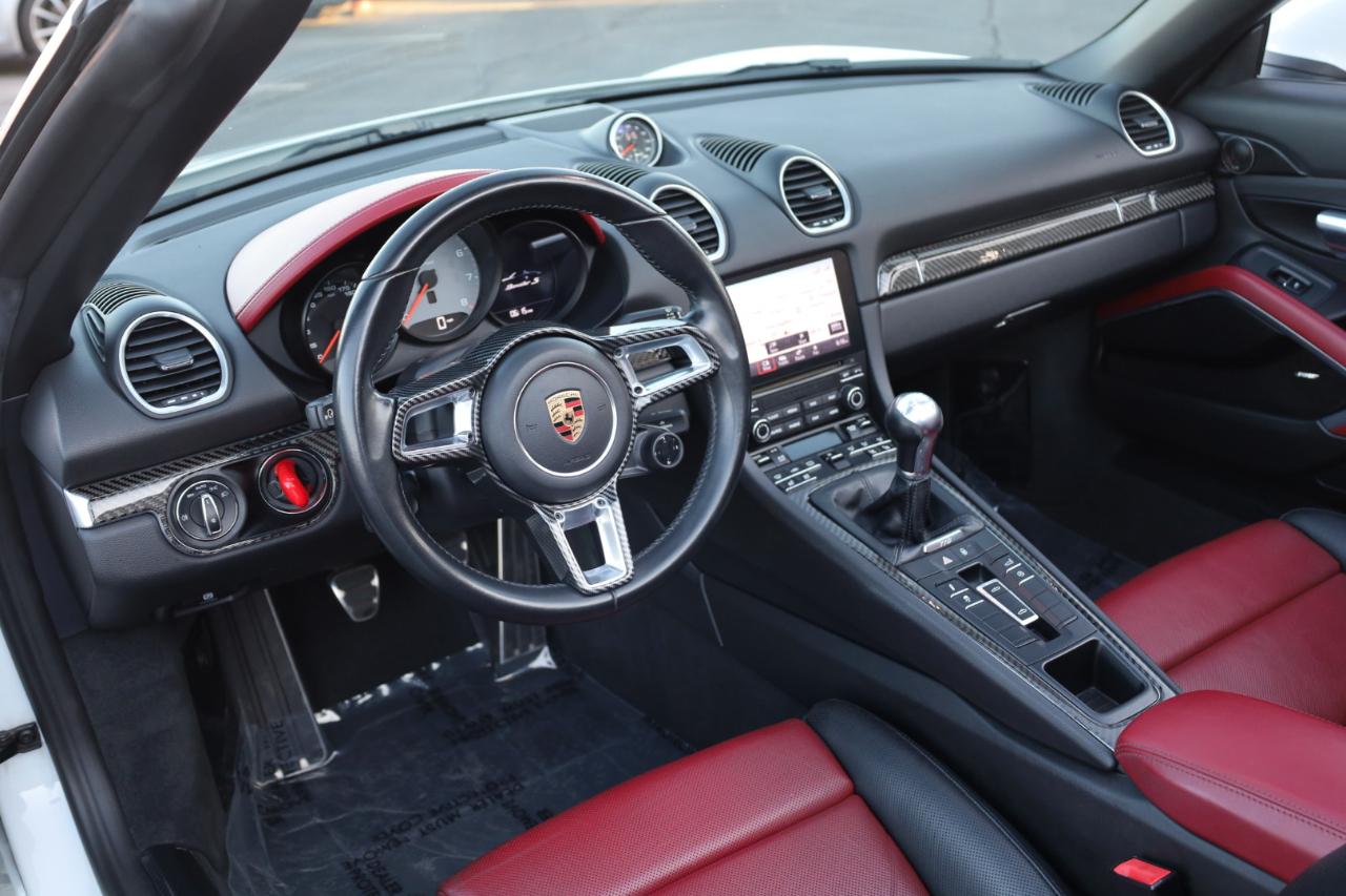 Porsche 718 Boxster S 2017
